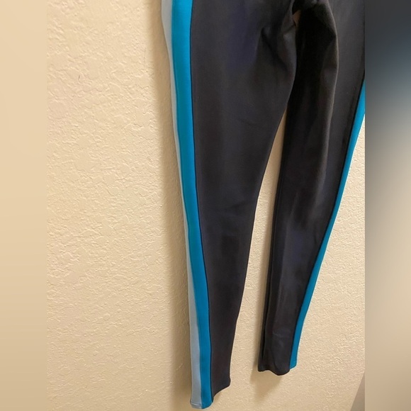 SPANX Faux Leather Track Curved Stripe 7/8 Leggings Size XS - Picture 10 of 12